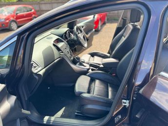 Vauxhall Astra 2.0 CDTi Elite Sports Tourer Auto Euro 5 5dr