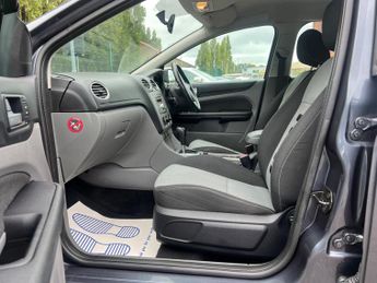 Ford Focus 1.6 Zetec 5dr