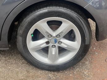 Ford Focus 1.6 Zetec 5dr