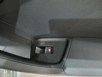Audi A1 2.0 TFSI 40 S line Competition Sportback S Tronic Euro 6 (s/s) 5