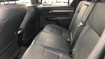 Toyota Hilux 2.8 D-4D Invincible X 4WD Euro 6 (s/s) 4dr