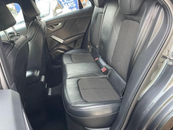 Audi Q2 2.0 TDI S line S Tronic quattro Euro 6 (s/s) 5dr