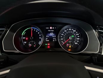 Volkswagen Passat 1.4 TSI 13kWh GTE DSG Euro 6 (s/s) 4dr