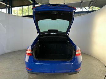 Skoda Superb 1.5 TSI ACT SE Technology Euro 6 (s/s) 5dr