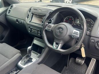 Volkswagen Tiguan 2.0 TDI BlueMotion Tech R-Line DSG 4WD Euro 5 (s/s) 5dr