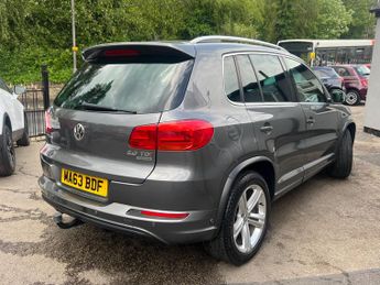Volkswagen Tiguan 2.0 TDI BlueMotion Tech R-Line DSG 4WD Euro 5 (s/s) 5dr