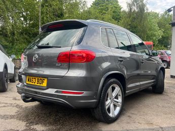 Volkswagen Tiguan 2.0 TDI BlueMotion Tech R-Line DSG 4WD Euro 5 (s/s) 5dr