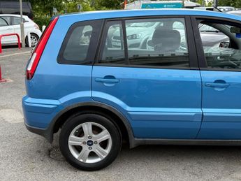 Ford Fusion 1.6 Zetec 5dr
