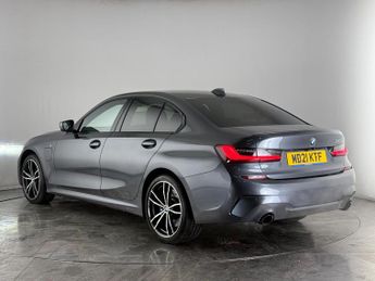 BMW 3 Series 2.0 330e 12kWh M Sport Auto Euro 6 (s/s) 4dr