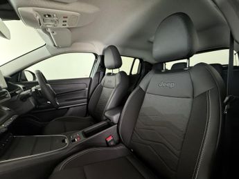 Jeep Avenger 1.2 e-Hybrid MHEV Summit e-DCT Euro 6 (s/s) 5dr