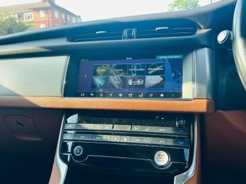 Jaguar XF 2.0d Portfolio Auto Euro 6 (s/s) 4dr
