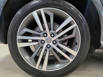 Audi Q5 2.0 TFSIe 55 S line Competition S Tronic quattro Euro 6 (s/s) 5d