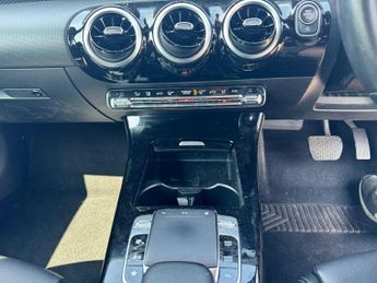 Mercedes-Benz A Class 1.5 A180d Sport (Executive) 7G-DCT Euro 6 (s/s) 5dr