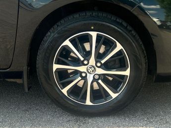 Toyota Yaris 1.5 VVT-i Icon Tech Euro 6 5dr