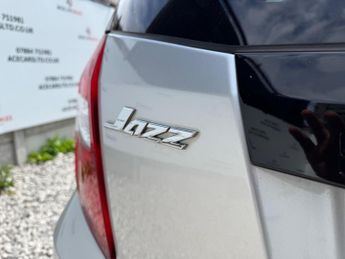 Honda Jazz 1.4 i-VTEC ES Plus CVT Euro 5 5dr
