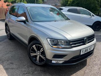 Volkswagen Tiguan 2.0 TDI BlueMotion Tech SE 4Motion Euro 6 (s/s) 5dr