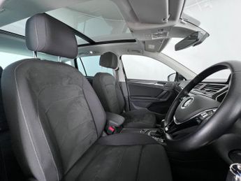 Volkswagen Tiguan 2.0 TDI BlueMotion Tech SEL DSG 4Motion Euro 6 (s/s) 5dr