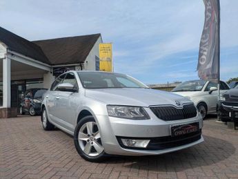 Skoda Octavia 1.6 TDI SE Hatchback 5dr Diesel Manual Euro 6 (s/s) (110 ps)