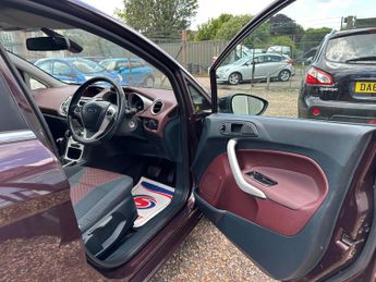 Ford Fiesta 1.4 Titanium 5dr