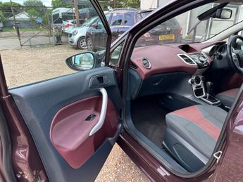 Ford Fiesta 1.4 Titanium 5dr