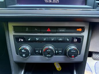 SEAT Leon 1.4 EcoTSI XCELLENCE Technology ST DSG Euro 6 (s/s) 5dr