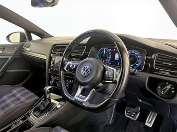 Volkswagen Golf 1.4 TSI 8.7kWh GTE Advance DSG Euro 6 (s/s) 5dr