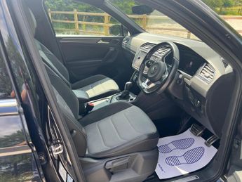 Volkswagen Tiguan 2.0 TDI R-Line DSG 4Motion Euro 6 (s/s) 5dr