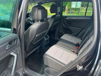 Volkswagen Tiguan 2.0 TDI R-Line DSG 4Motion Euro 6 (s/s) 5dr