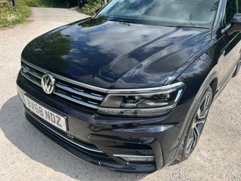 Volkswagen Tiguan 2.0 TDI R-Line DSG 4Motion Euro 6 (s/s) 5dr