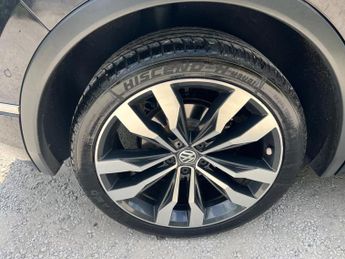 Volkswagen Tiguan 2.0 TDI R-Line DSG 4Motion Euro 6 (s/s) 5dr