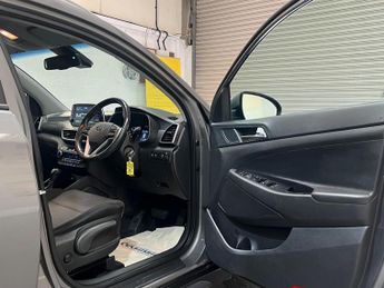 Hyundai TUCSON 1.6 T-GDi SE Nav DCT Euro 6 (s/s) 5dr