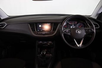 Vauxhall Grandland X 1.2 Turbo SRi Nav Euro 6 (s/s) 5dr