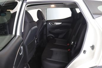 Nissan Qashqai 1.5 dCi N-Connecta Euro 6 (s/s) 5dr