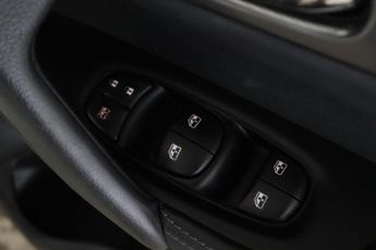 Nissan Qashqai 1.5 dCi N-Connecta Euro 6 (s/s) 5dr