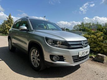 Volkswagen Tiguan 2.0 TDI BlueMotion Tech SE DSG 4WD Euro 5 (s/s) 5dr