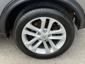 Nissan Juke 1.6 Acenta Premium XTRON Euro 5 5dr