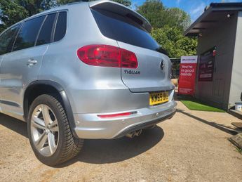Volkswagen Tiguan 2.0 TDI BlueMotion Tech R-Line Edition DSG 4WD Euro 6 (s/s) 5dr