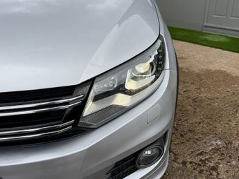 Volkswagen Tiguan 2.0 TDI BlueMotion Tech R-Line Edition DSG 4WD Euro 6 (s/s) 5dr