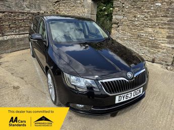 Skoda Superb 2.0 TDI Elegance DSG Euro 5 (s/s) 5dr