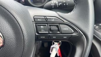 Toyota Yaris 1.5 VVT-h Design E-CVT Euro 6 (s/s) 5dr