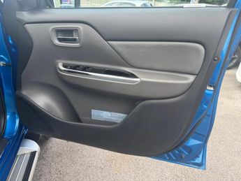 Fiat Fullback 2.4D LX Auto 4WD Euro 6 4dr (Euro 6)