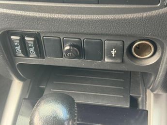 Fiat Fullback 2.4D LX Auto 4WD Euro 6 4dr (Euro 6)