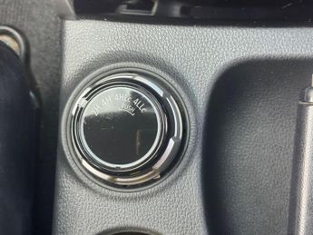 Fiat Fullback 2.4D LX Auto 4WD Euro 6 4dr (Euro 6)