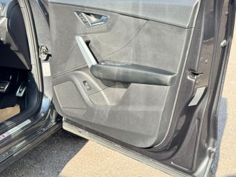 Audi Q2 1.6 TDI 30 S line S Tronic Euro 6 (s/s) 5dr