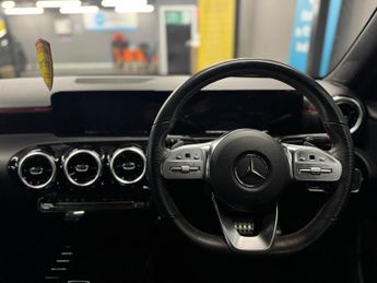 Mercedes-Benz A Class 2.0 A250 AMG Line 7G-DCT Euro 6 (s/s) 5dr