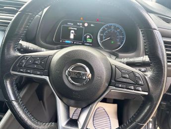 Nissan Leaf 40kWh Acenta Auto 5dr