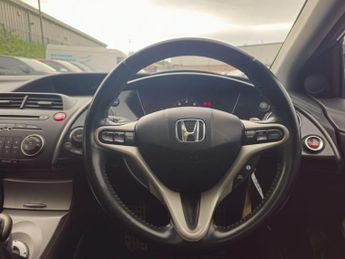 Honda Civic 1.8 i-VTEC ES i-Shift 5dr