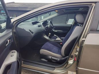 Honda Civic 1.8 i-VTEC ES i-Shift 5dr
