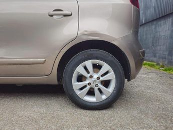 Nissan Note 1.6 16V Acenta Auto Euro 4 5dr