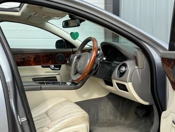 Jaguar XJ 3.0d V6 Premium Luxury Auto Euro 5 4dr